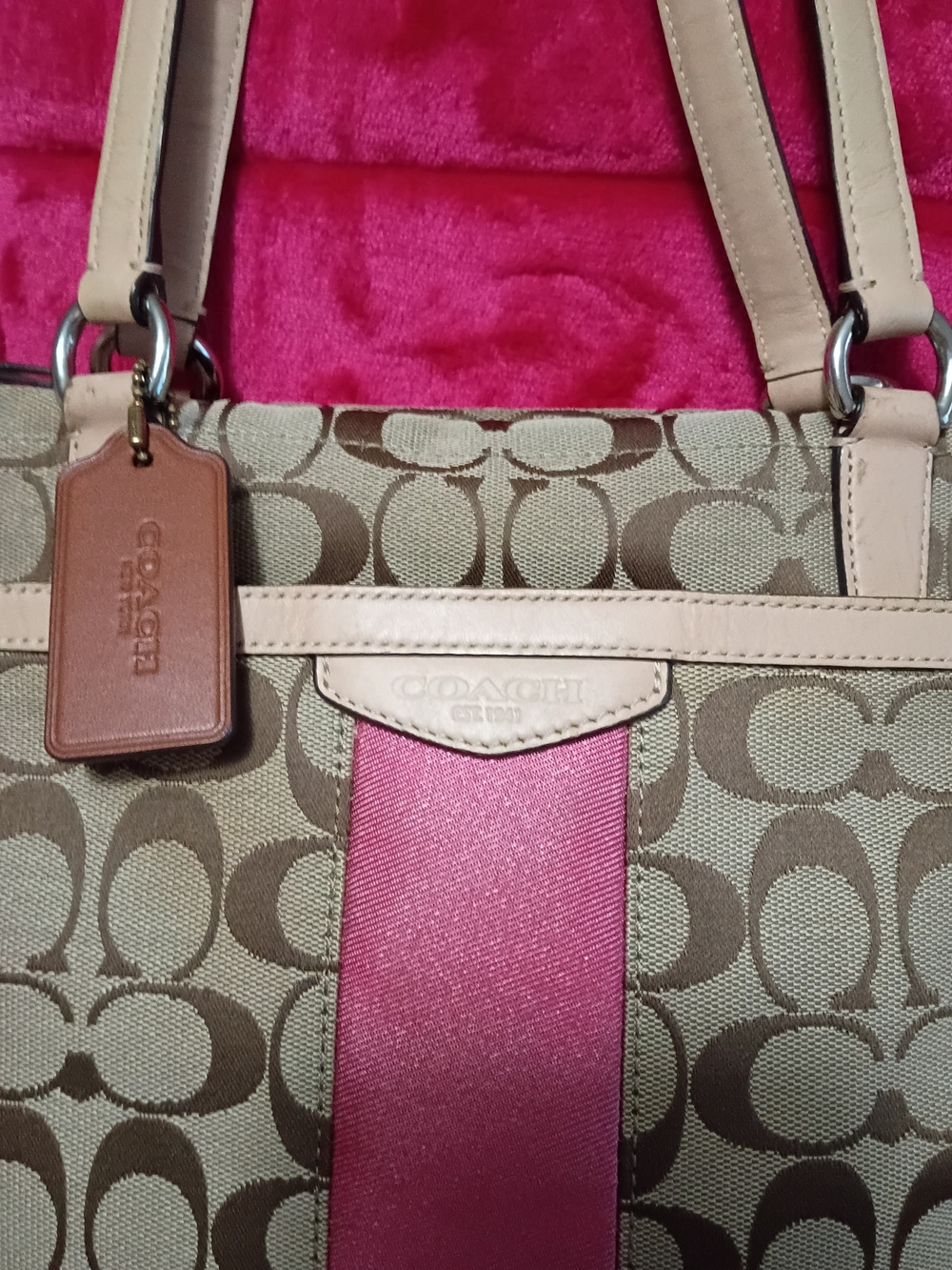 Coach Beige Signature Canvas Tote with Wristlet Pink Stripe and Pink Accents - Picture 13 of 17